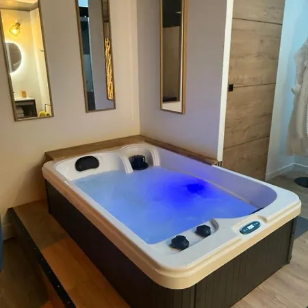 住宿加早餐酒店 Les Lofts Du Chateau De Posset Teloché