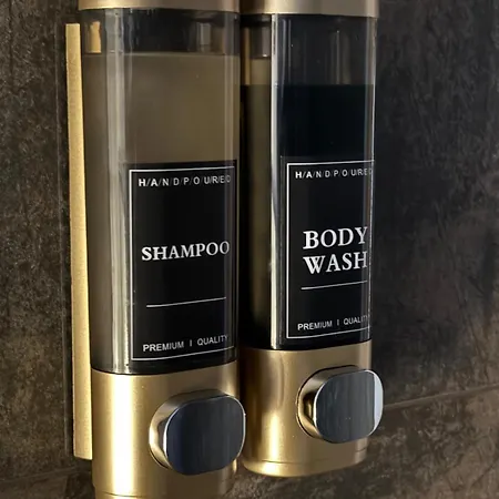 Les Lofts Du Chateau De Posset 住宿加早餐酒店 Teloché