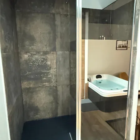 Les Lofts Du Chateau De Posset Panzió 3*