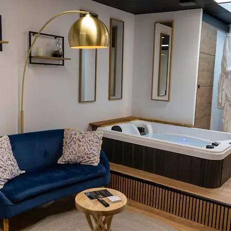 Les Lofts Du Château De Posset 4*