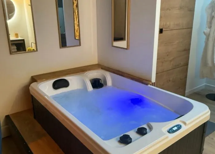 B&B Les Lofts Du Chateau De Posset Teloché