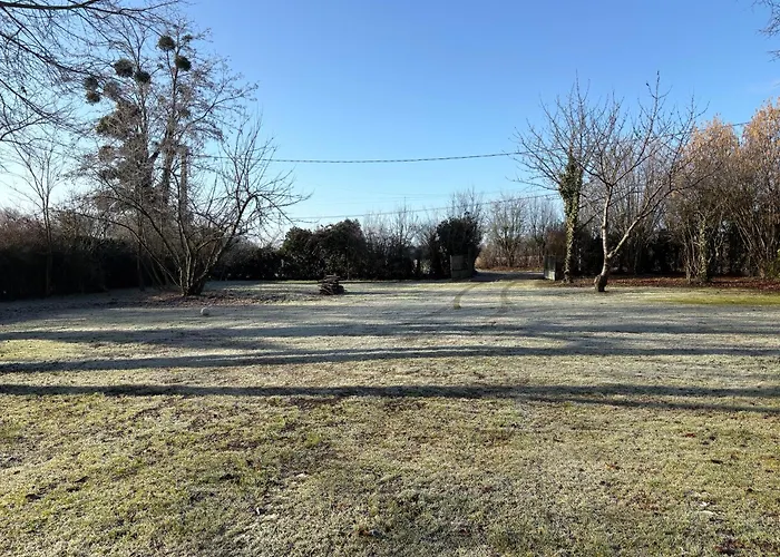 B&B Les Lofts Du Chateau De Posset 3*